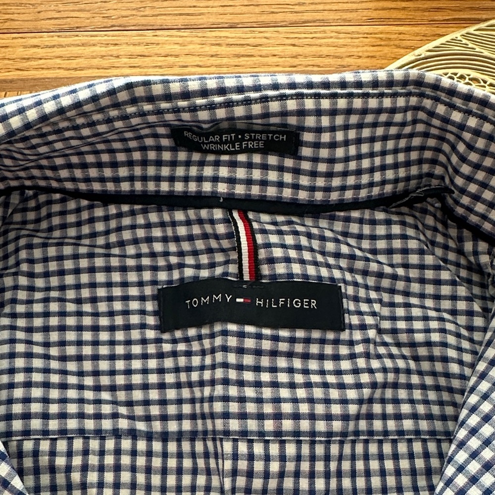 Tommy Hilfiger Men's Navy and White Plaid Shirt